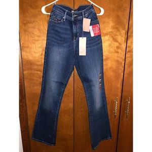 New Slimming 512 Levi’s Jeans